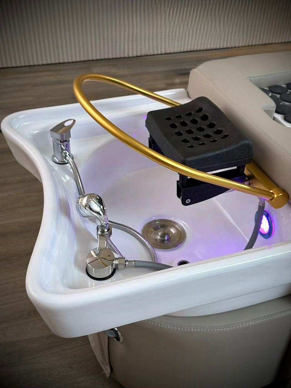 CELESTIQUE - Luxury head spa